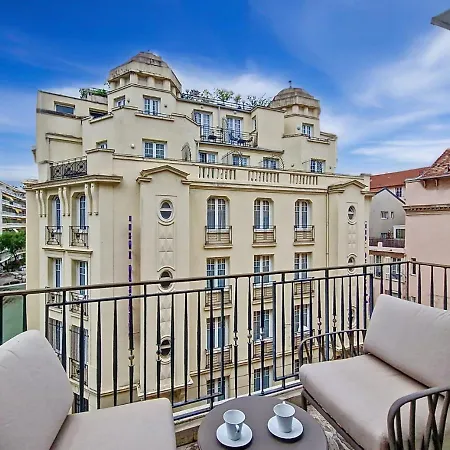 Apartmán Nestor&jeeves - Victoria - Delux Center *