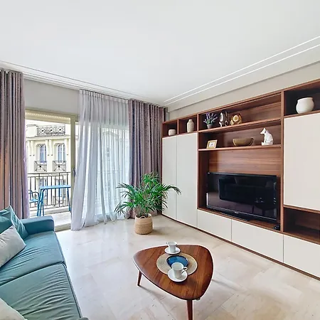Nestor&jeeves - Victoria - Delux Center Apartmán
